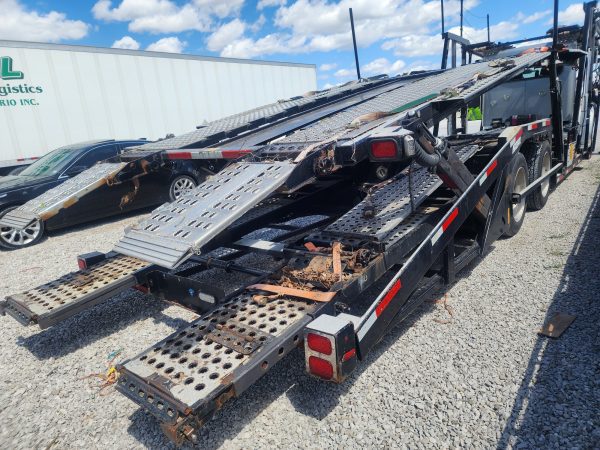 2016 peterbilt 348 car hauler - Image 4
