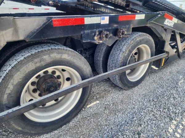 2016 peterbilt 348 car hauler - Image 13