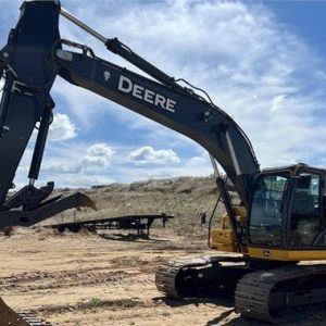 2018 DEERE 210G LC