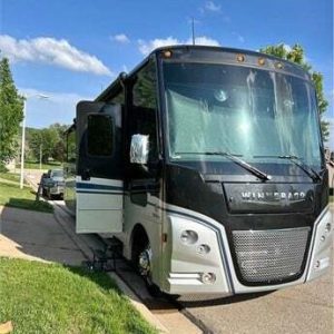2022 WINNEBAGO ADVENTURER 35F