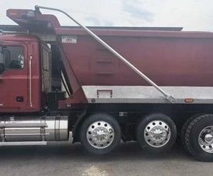 2016 MACK GRANITE GU713