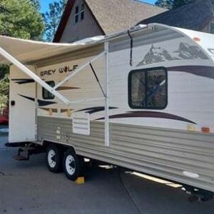 2013 FOREST RIVER CHEROKEE GREY WOLF 19RR