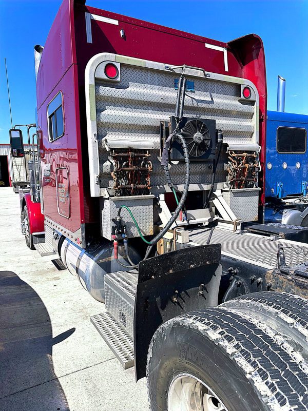 2019 Peterbilt 389 - Image 14