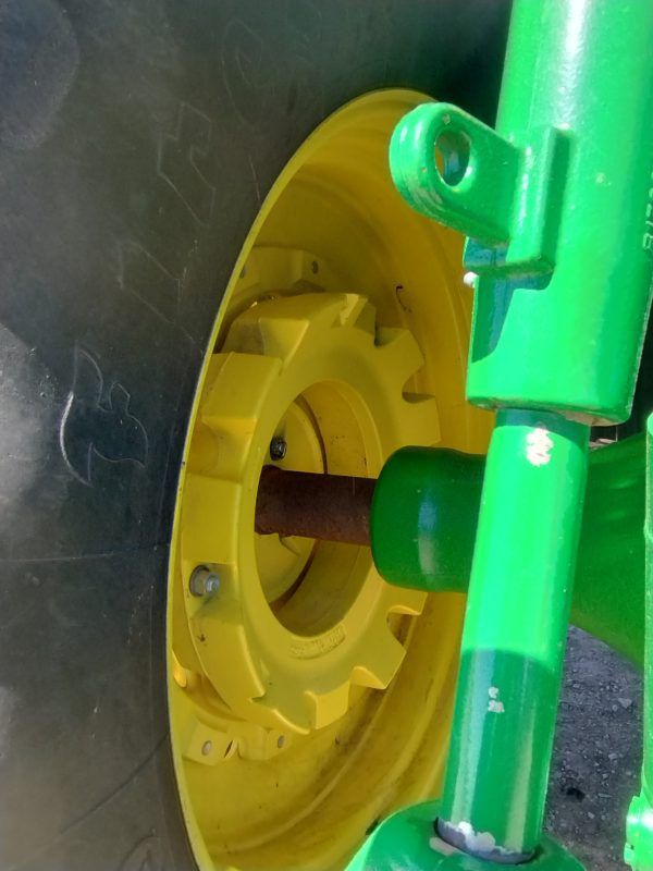 2011 John Deere 8235R - Image 7