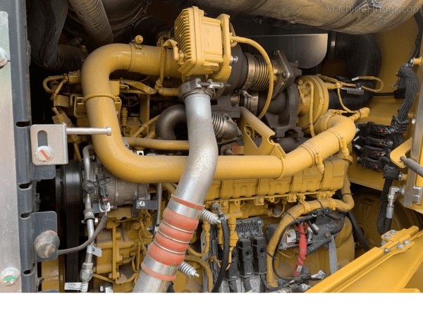 2020 DEERE 644L - Image 16