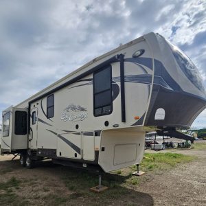 2012 HEARTLAND BIG COUNTRY 3690SL
