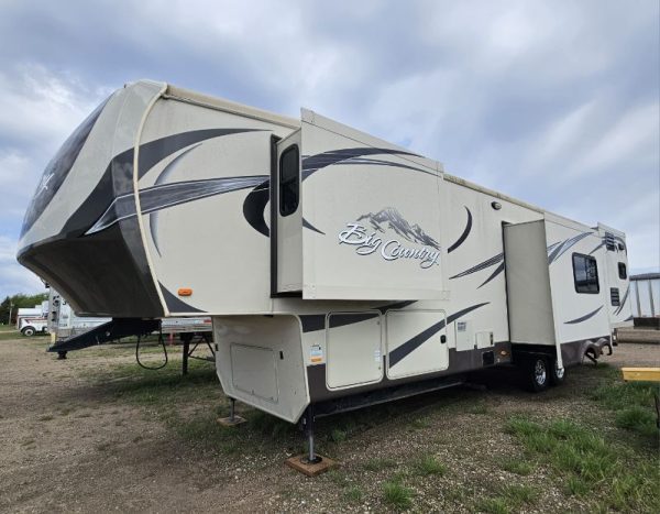2012 HEARTLAND BIG COUNTRY 3690SL - Image 17