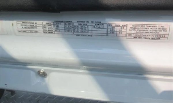 2023 KENWORTH T880 - Image 10