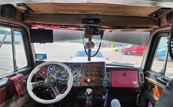 1997 PETERBILT 379 - Image 11
