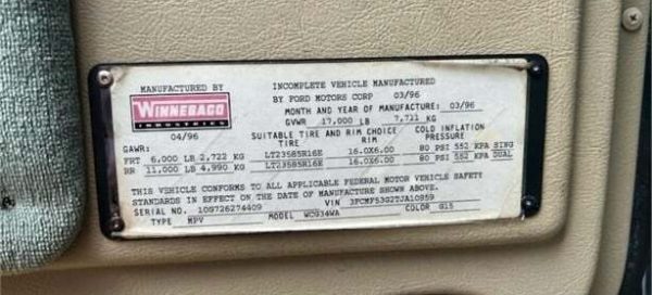 1996 WINNEBAGO JOURNEY 34Y - Image 4
