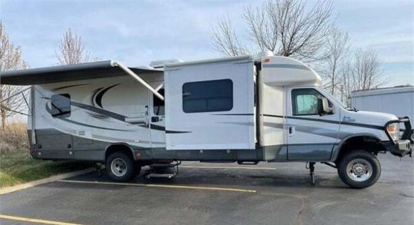 2019 PHOENIX CRUISER 2910 - Image 6