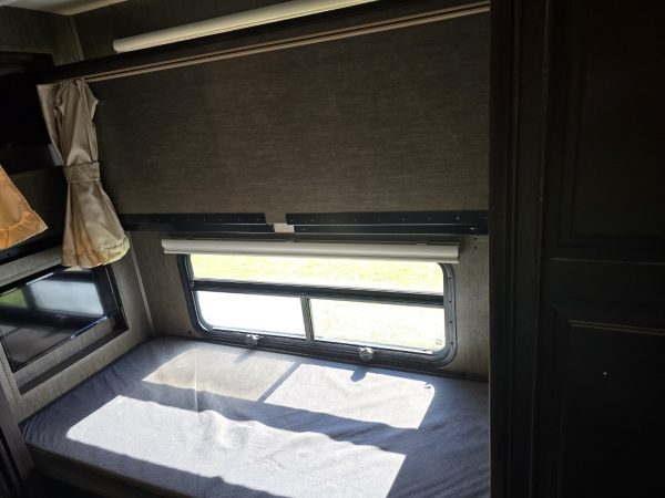 2018 forest river burkshire xlt - Image 34