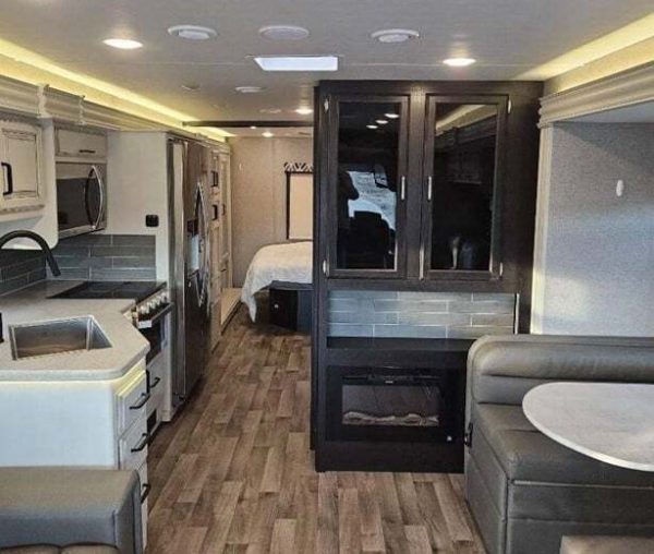 2021 JAYCO PRECEPT 34G - Image 10