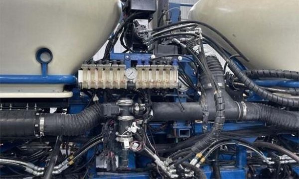 2012 KINZE 3600ASD - Image 10