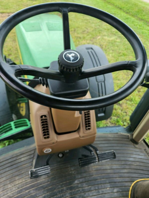 2009 John Deere 8230 - Image 5