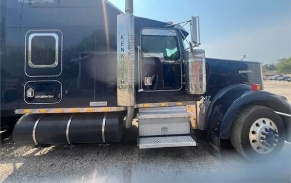 1999 KENWORTH W900L - Image 3