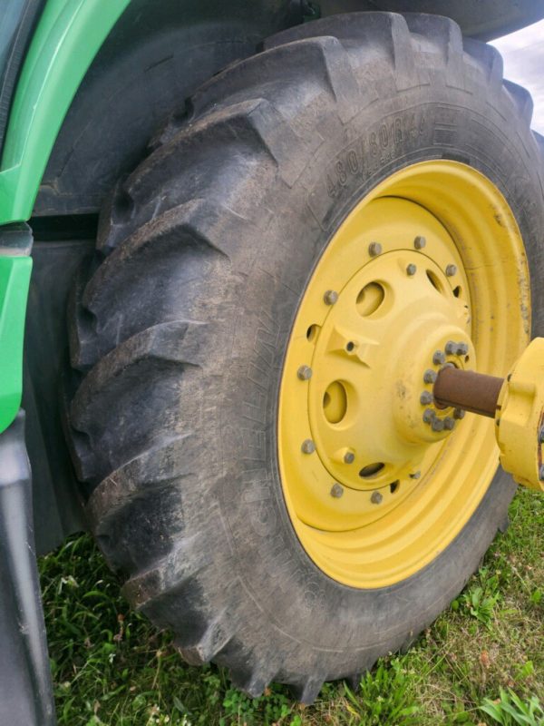 2009 John Deere 8230 - Image 2