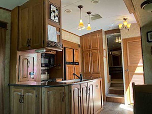 2004 Ford F-450 and 2012 Keystone Montana 3400RL Hickory Edition - Image 5