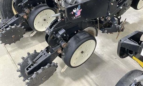 2012 KINZE 3600ASD - Image 6