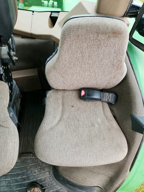 2009 John Deere 8230 - Image 12