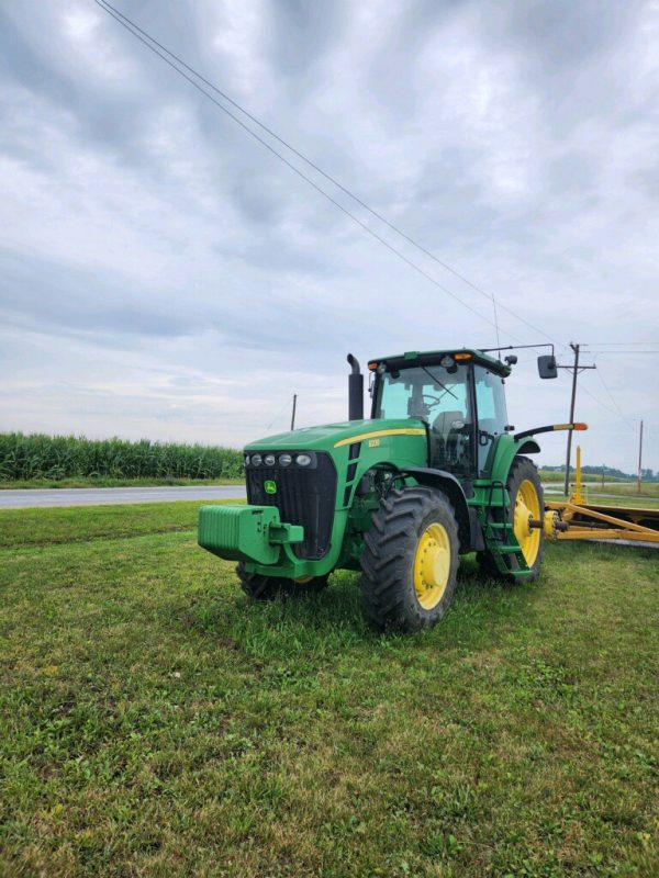 2009 John Deere 8230 - Image 13