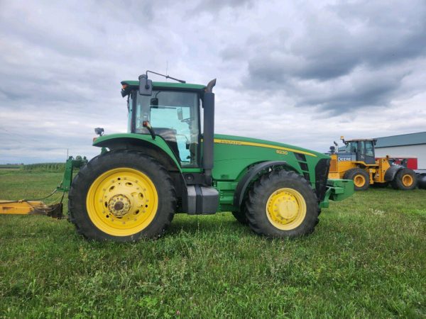 2009 John Deere 8230 - Image 14