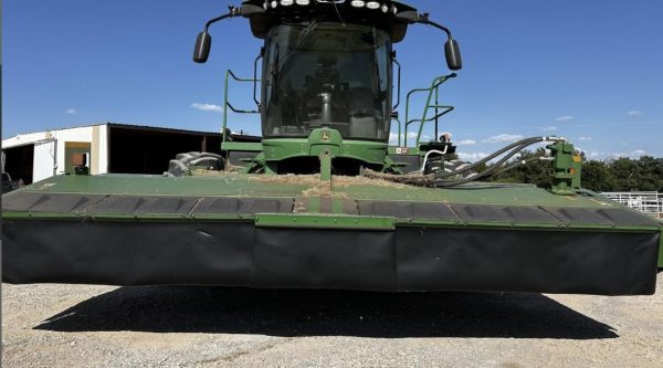 2021 John Deere W235R WINDROWER W/R500 HEADER - Image 9