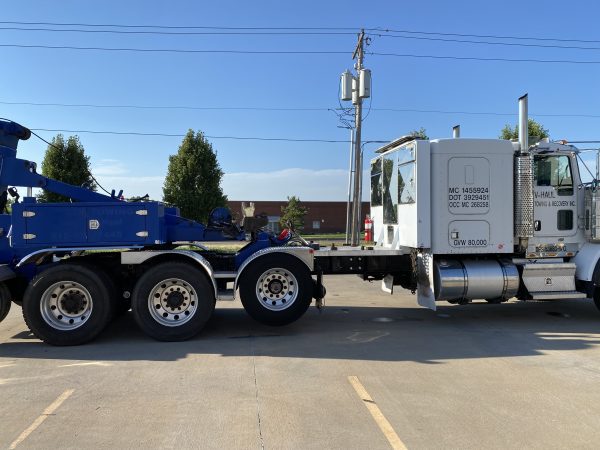 2007 Kenworth T880 - Image 2