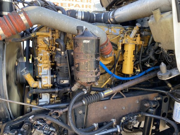 2007 Kenworth T880 - Image 7