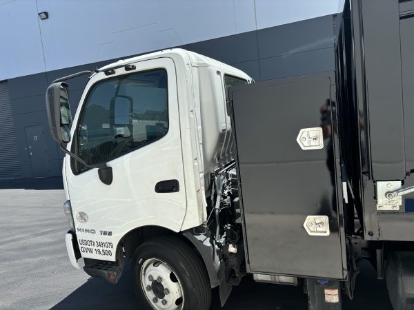 2020 Hino 195 Dump Truck - Image 4