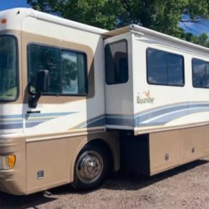 1999 FLEETWOOD BOUNDER