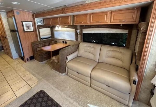 2007 WINNEBAGO TOUR 40KD - Image 13