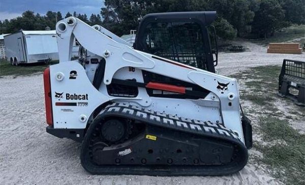 2012 BOBCAT T770 - Image 2