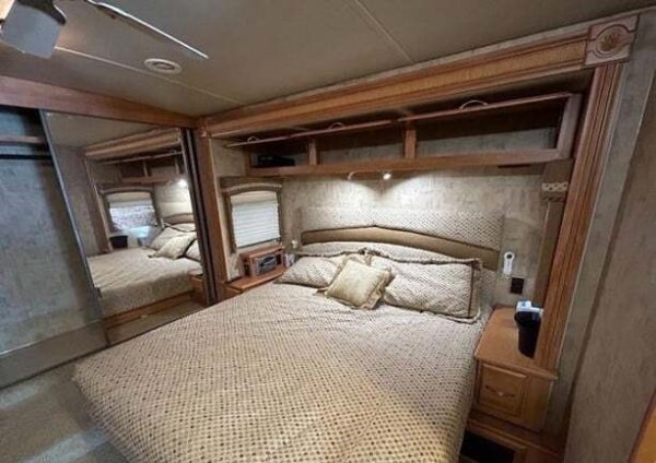 2007 WINNEBAGO TOUR 40KD - Image 25