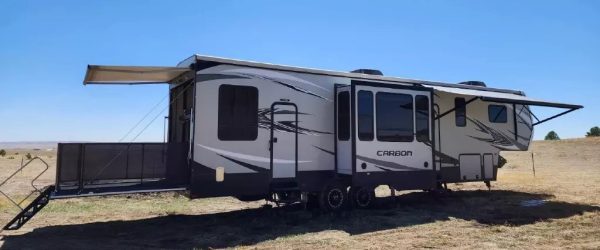2018 Keystone Carbon 357 - Image 3