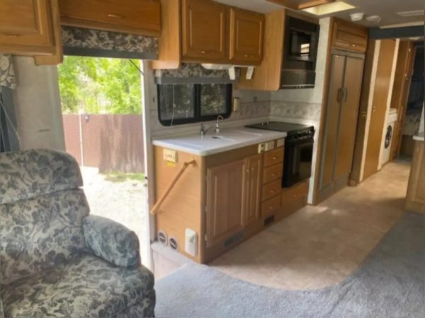 1999 FLEETWOOD BOUNDER - Image 3