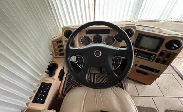 2007 WINNEBAGO TOUR 40KD - Image 7