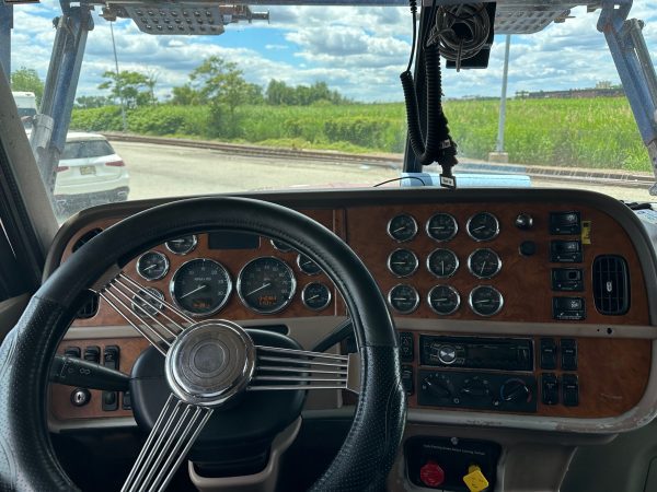 2006 Peterbilt 379 - Image 3