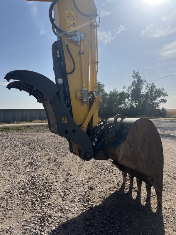 2023 Komatsu pc210 excavator - Image 4