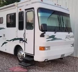 2000 HARNEY COACH WORKS RIATA SONOMA