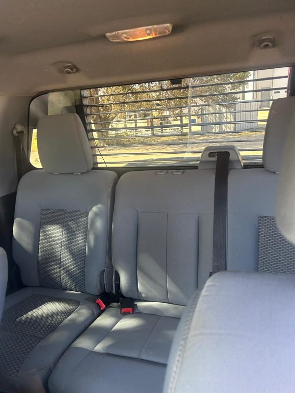 2015 Ford F350 - Image 23