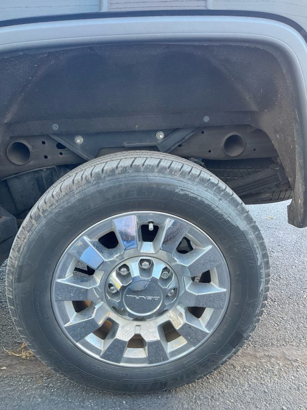 2019 GMC 2500 HD DENALI - Image 13
