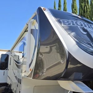 2015 HEARTLAND BIGHORN 3160EL