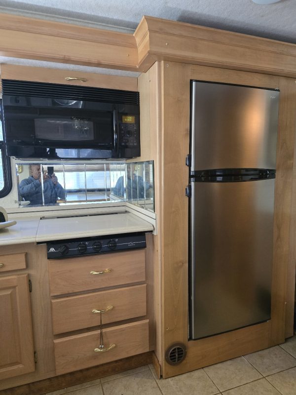 2004 NATIONAL RV TROPICAL 370 - Image 21