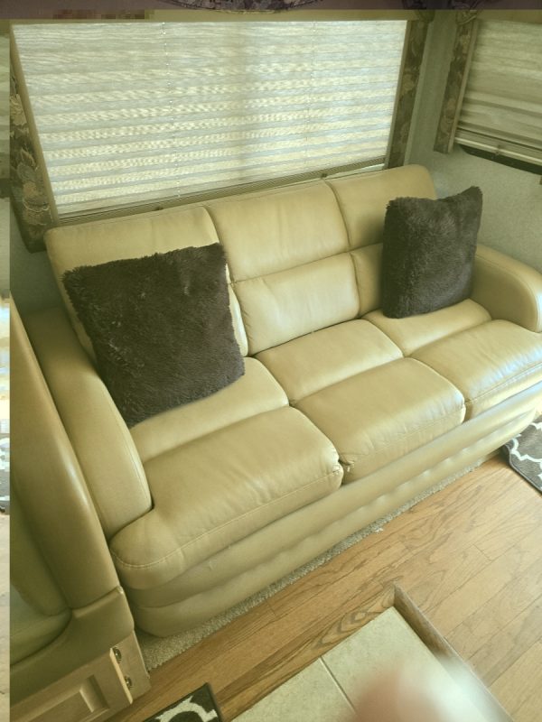 2004 NATIONAL RV TROPICAL 370 - Image 26
