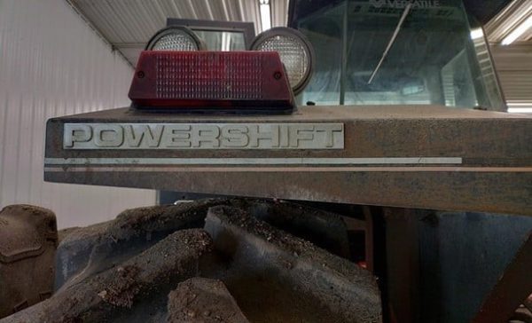 1985 VERSATILE 876 TRACTOR - Image 8