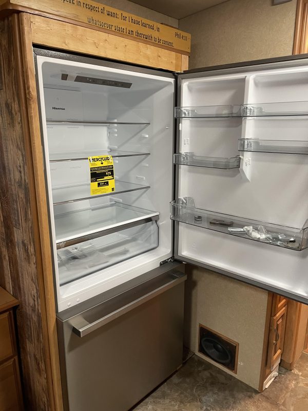 2006 Winnebago Tour – 40FD – Custom Bunk House - Image 16