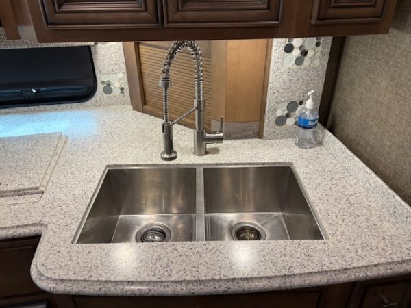 2019 NEWMAR VENTANA 4037 - Image 30