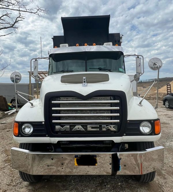 2006 Mack Granite CV713 Dump Truck  with Trailer - Image 4