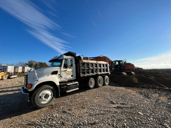 2006 Mack Granite CV713 Dump Truck  with Trailer - Image 6